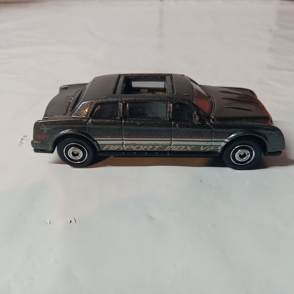 Matchbox 2001 Dark Gray Limousine Made in Thailand